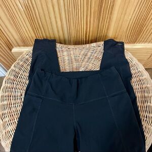 Athleta black cropped crop sheer mesh detail w pockets workout leggings pants XS